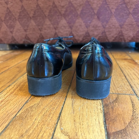 Salvatore Ferragamo lace up leather shoes, size 8.5 - Picture 9 of 10